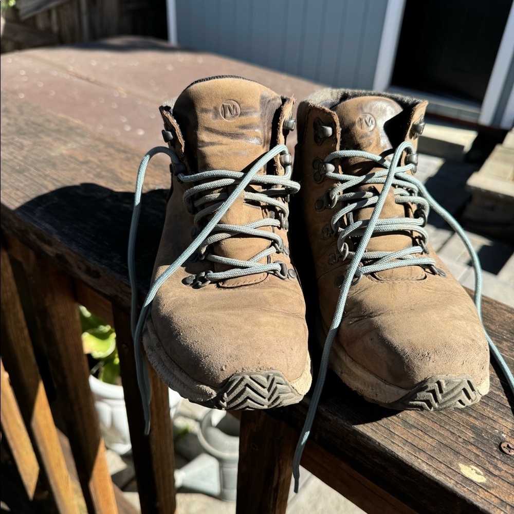 Merrell Ontario Mid Waterproof Hiking Boot